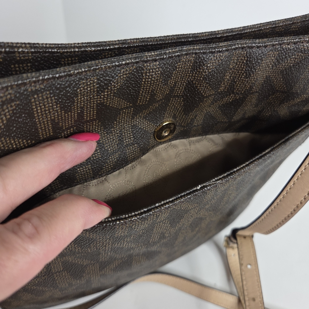 MICHAEL Michael Kors Jet Setter Large Brown Logo Crossbody Bag - Picture 9 of 16